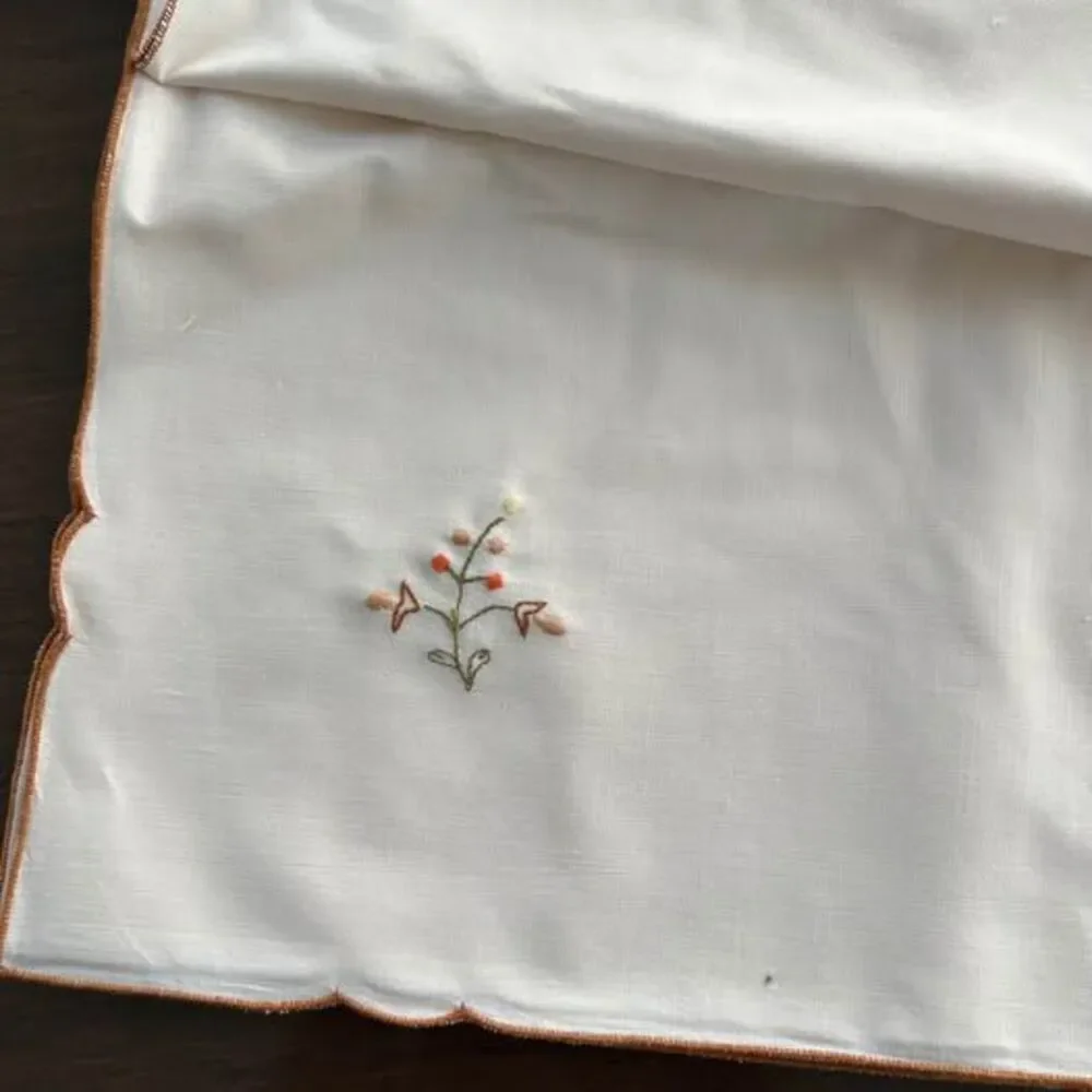 Vintage Linen Cream Napkins w/Mushroom Embroidery & Brown Trim Never Used